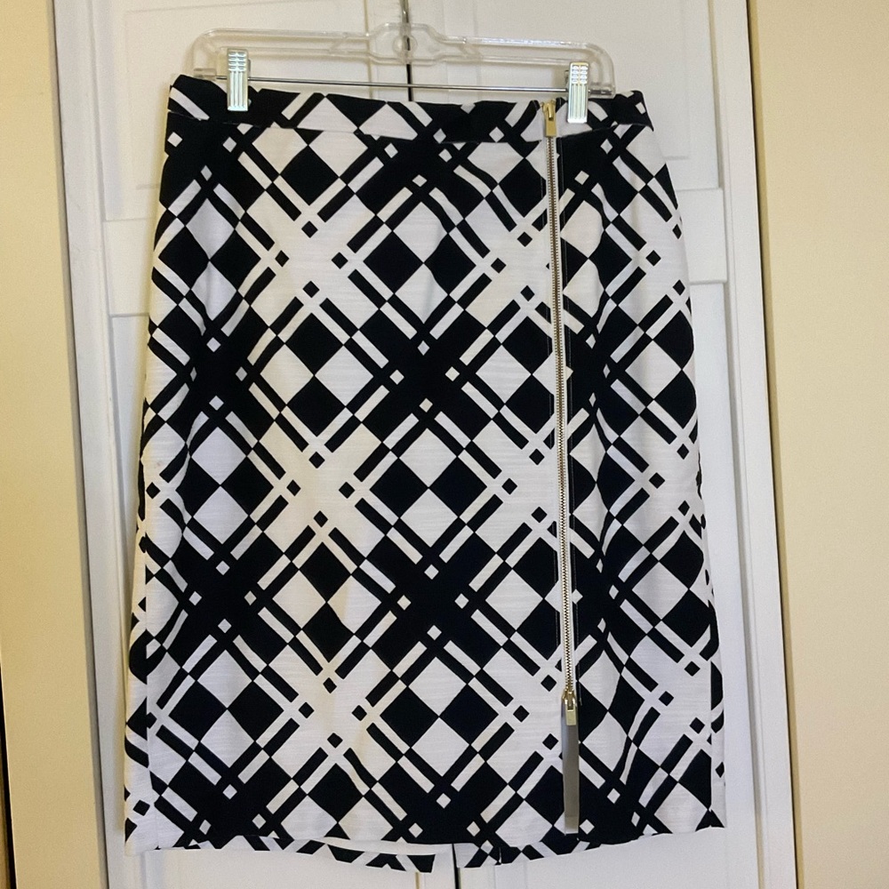 Talbots Black and White Patterned Skirt w/ Functional Zipper